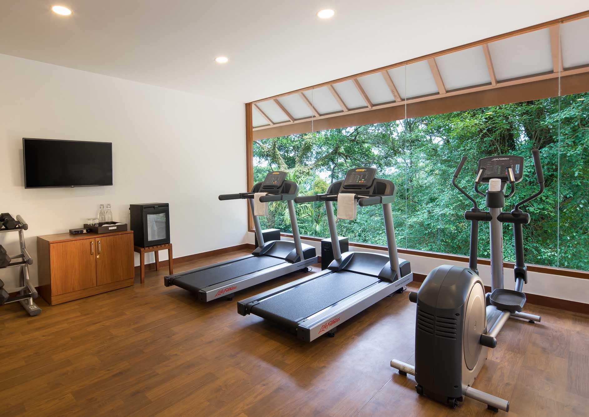 modern-gym-at-the-tamara-coorg