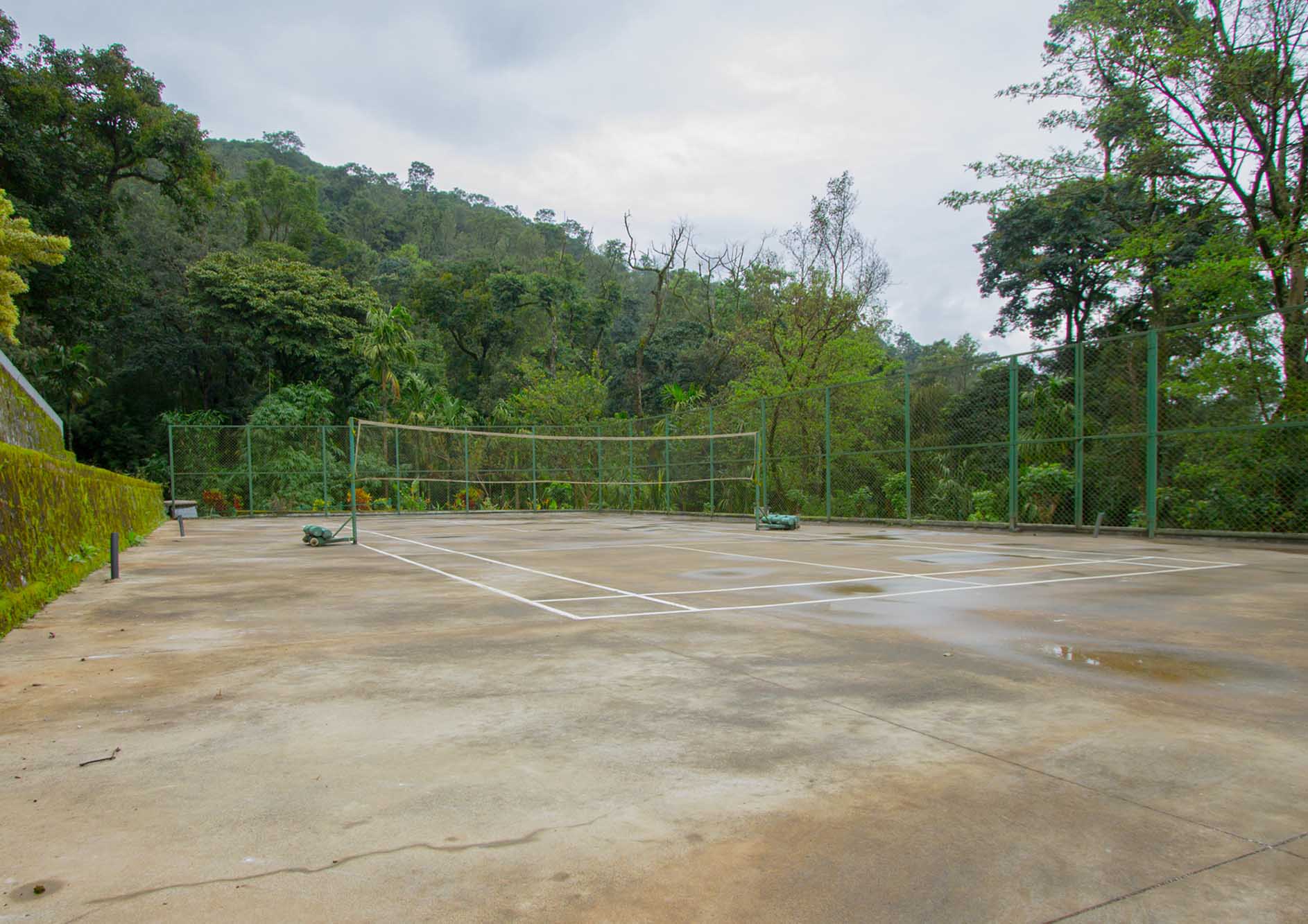 volleyball-court-in-nature-at-the-tarama-coorg