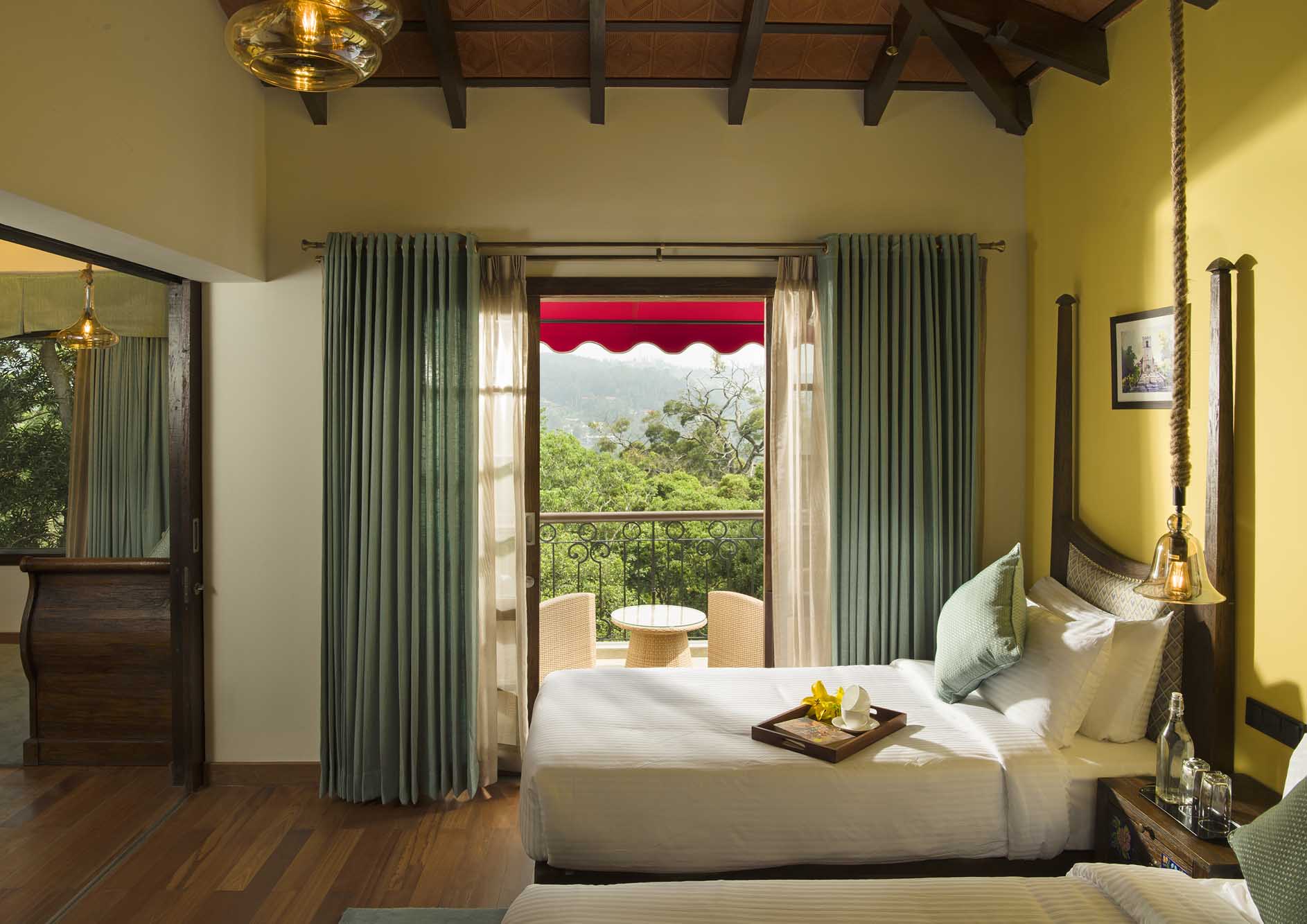 beautiful-room-and-sun-ray-coming-from-nature